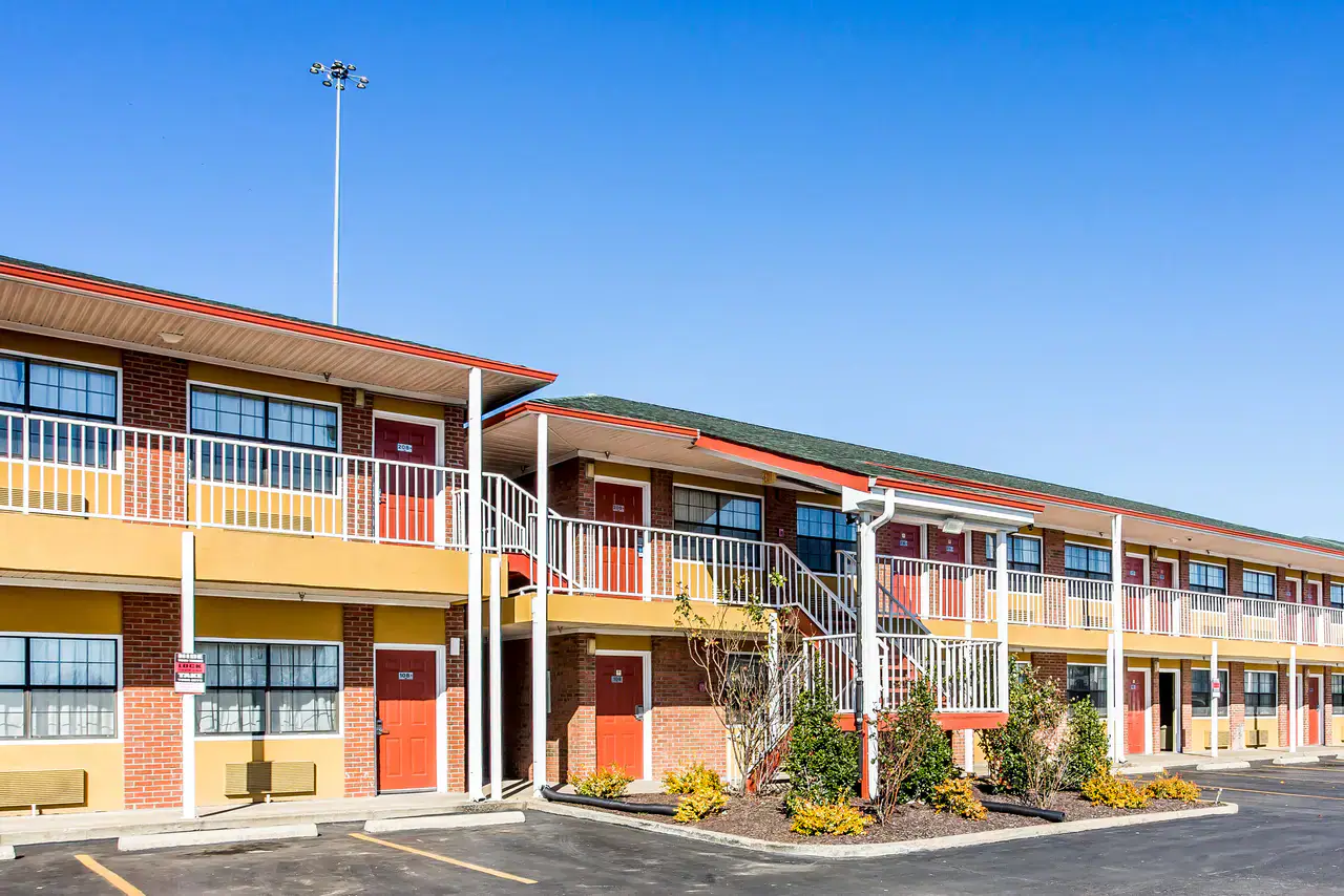 Rodeway Inn & Suites - Smyrna